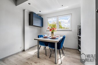 Prodej dvougeneračního domu 4+kk, 2+kk, zahrada 1.500 m2 , M - 8