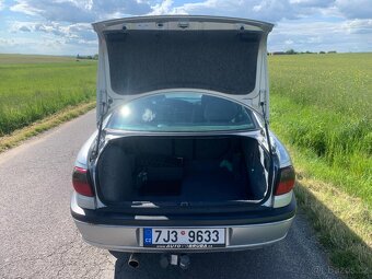 Opel OMEGA 1998 115tkm 2.0 benzín, manuál - 8