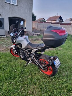 Yamaha MT09 - 8