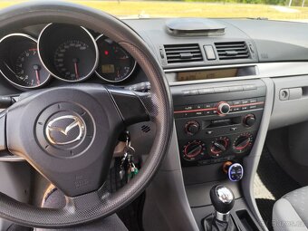 Mazda 3 - 8