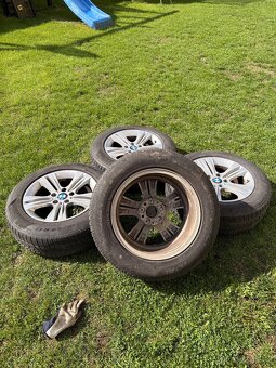 Kola r17 Pirelli 215/65 r17 zimní - 8