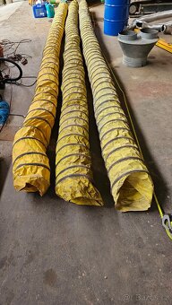 Rozdělovač vzduchotechniky s horkovzdušnými hadicemi - 8