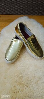 Pohodlné botky slip on zn.Armani Jeans,v.39 - 8