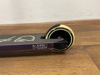 Freestyle koloběžka NKD Diesel V4 - 8