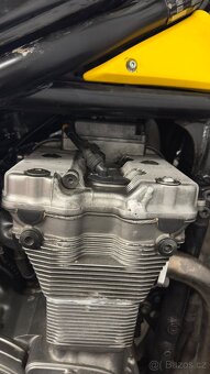 Suzuki Bandit 600 - 8