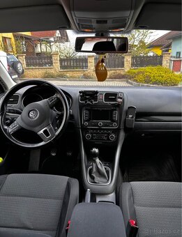 Volkswagen Golf Variant - 8