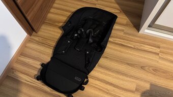 Cybex Eos Lux - 8
