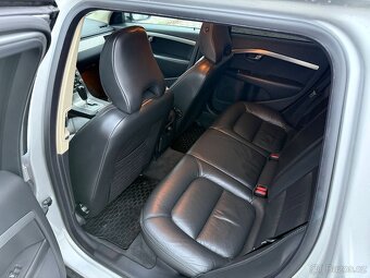 Volvo XC 70 4x4  D5 136 kw - 8