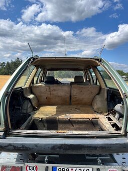 Mercedes w124 Combi 2.5D díly. - 8