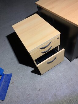 Kancelářský nábytek - kompletní vybavení kanceláře - 8