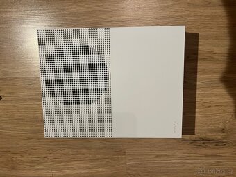 Xbox One S 1TB - 8
