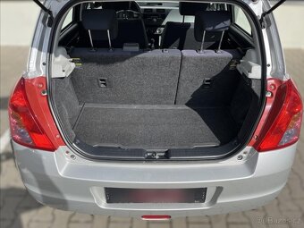 Suzuki Swift 1,3 GLX  4x4 (2010) - 8