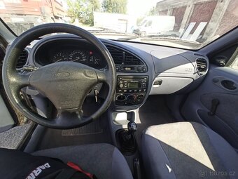 Ford Fiesta - 8
