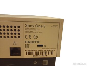 Xbox One S - 8