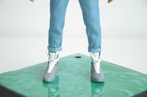 Hot Toys Back To The Future II Marty McFly MMS 379 - 8