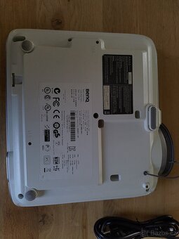Projektor BenQ W1060 - 8