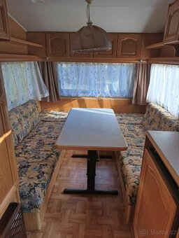 Obytný přívěs Knaus Azur - 8