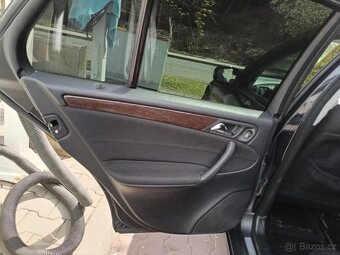 Mercedes-Benz C220 - 8