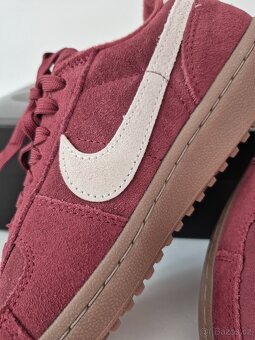 Nové dámské tenisky Nike court, velikost 39 - 8