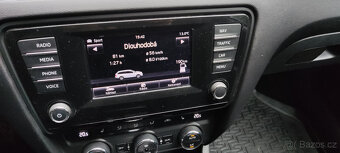 Také na splát.ky Škoda Octavia combi III RS 2.0TSI 162kW - 8