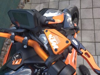 KTM 790 Duke 2024 - 8