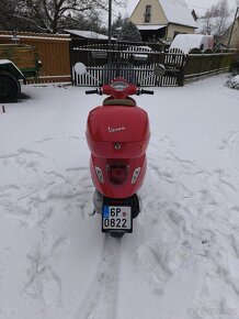 Vespa Primavera 125 - 8