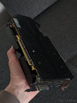 Radeon RX 590 Fatboy - 8