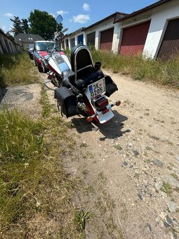 Suzuki Intruder VL 1500 - 8