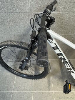 Trek Marlin 7 gen 3 vel.M - 8