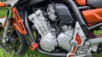 Yamaha 1000 FZS - 8