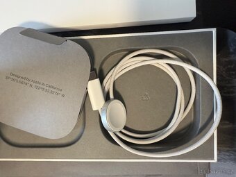 Apple Watch Ultra 2 49mm Černý titan s černým řemínkem - 8