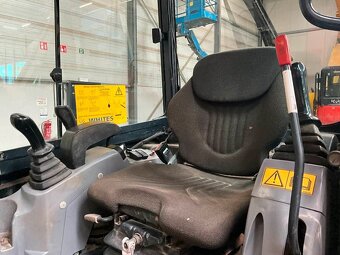 Minibagr Kubota KX027-4 - 8