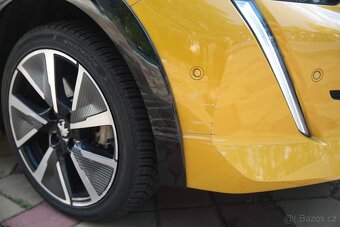 Peugeot e208 GT - poškozený - plně pojízdný - 8