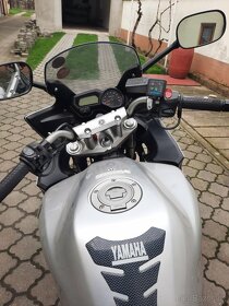 Yamaha RJ14 - 8