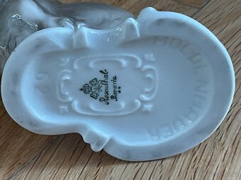 Starožitné porcelánové figurky psů - 8
