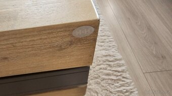 Luxusní konferenční stolek, barvy dubu jako nový - 8