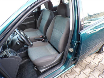 Ford Focus 1,6 16V FUTURA-HNED ODJÍŽDÍTE - 8