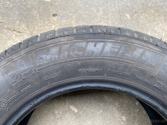 Pneu Michelin 195/65 R15 - 8