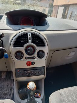 Modus 1,5 dci - 8