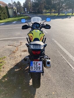 Suzuki V-Strom DL 650 XT - 8