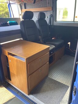 Obytný automobil Renault Master - 8