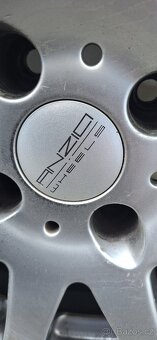 Peugeot 207 r15 - 8