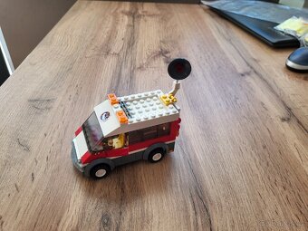 Lego City Satellite Launch Pad 3366, 2011 - 8