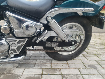 Suzuki VZ800 Marauder - 8