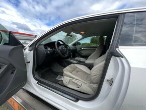 Audi A5 Coupe 2.0TFSI 155KW CDNC KCA LY9C r.v. 2009 - 8