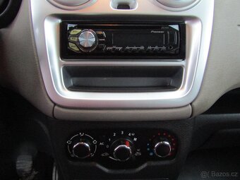 Dacia Dokker 1.6i ,  61 kW benzín, 2013 - 8