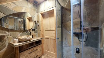 Krásný byt 1+kk k dlouhodobému pronájmu v Loučovicích - 8