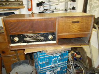 PRODÁM TELEVIZE,RADIO - 8