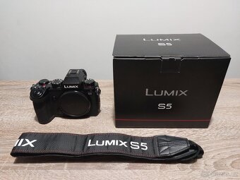 Panasonic Lumix S5 - 8