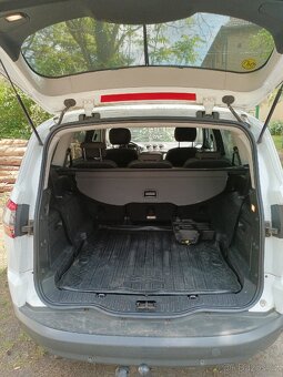 Ford S-Max - 8
